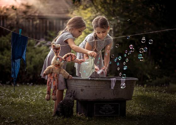 Stanislav Beran — Dreamy Childhood Portraits photo-wall slide